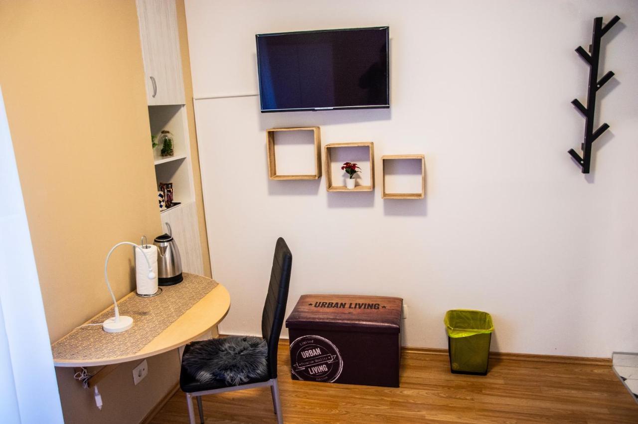 Apartment & Room Eni ザグレブ エクステリア 写真