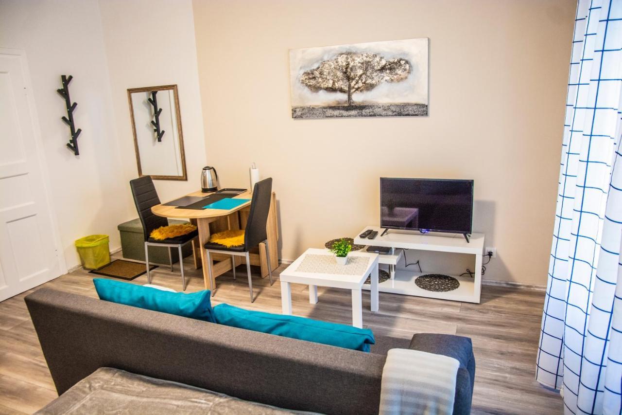 Apartment & Room Eni ザグレブ エクステリア 写真