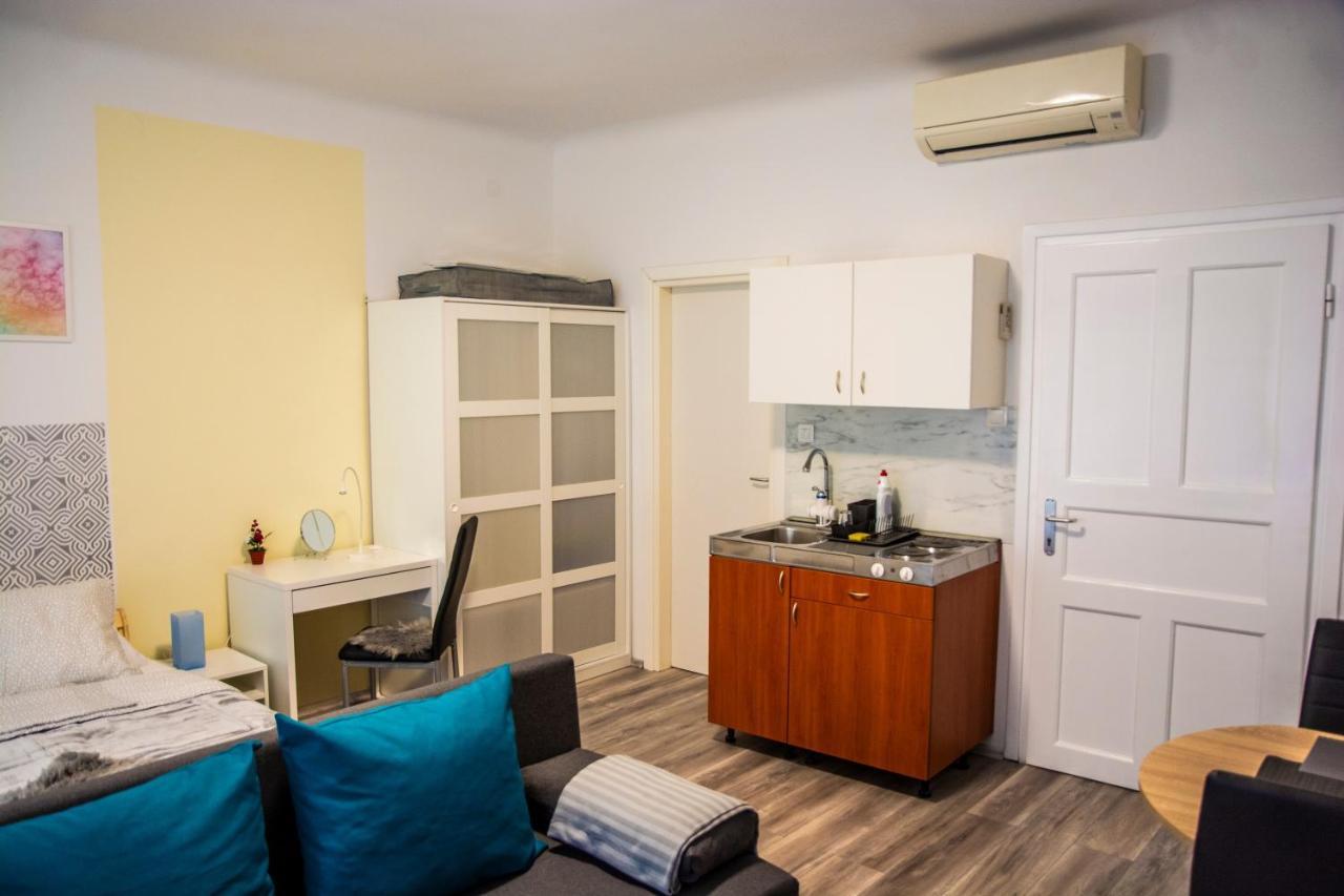 Apartment & Room Eni ザグレブ エクステリア 写真