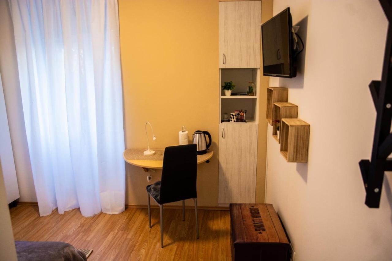 Apartment & Room Eni ザグレブ エクステリア 写真