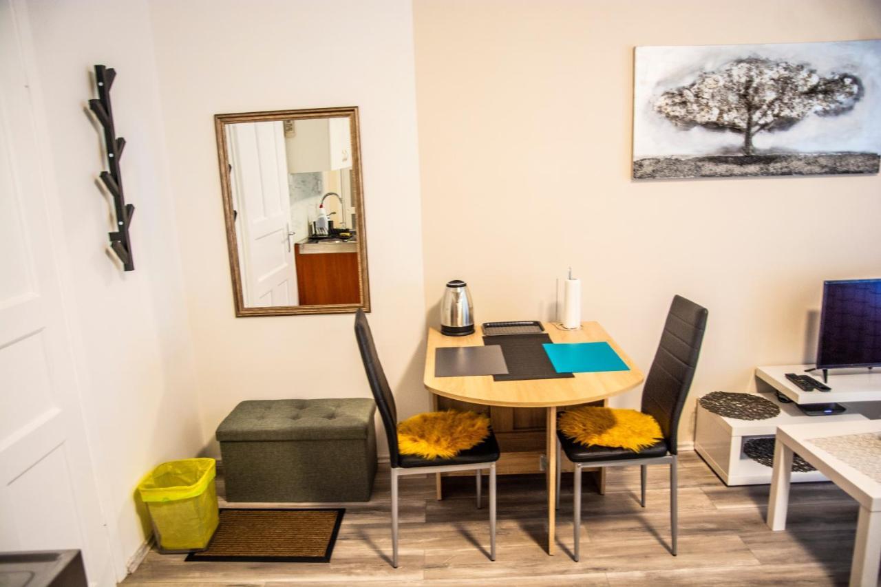 Apartment & Room Eni ザグレブ エクステリア 写真