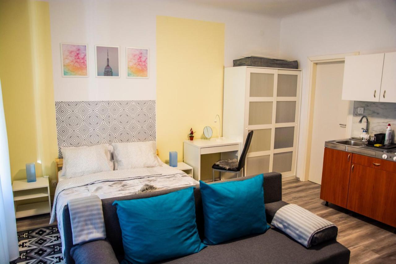 Apartment & Room Eni ザグレブ エクステリア 写真
