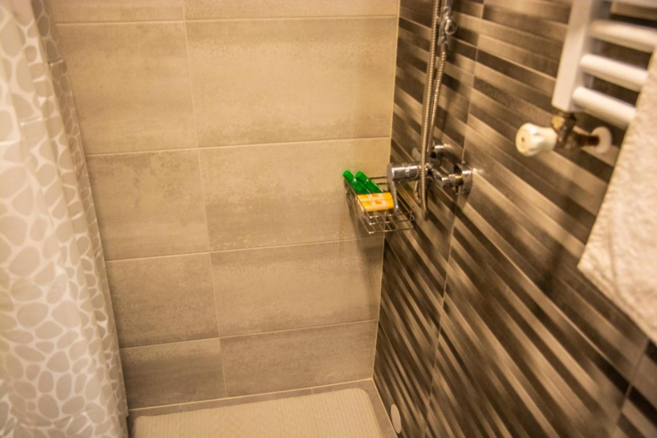 Apartment & Room Eni ザグレブ エクステリア 写真