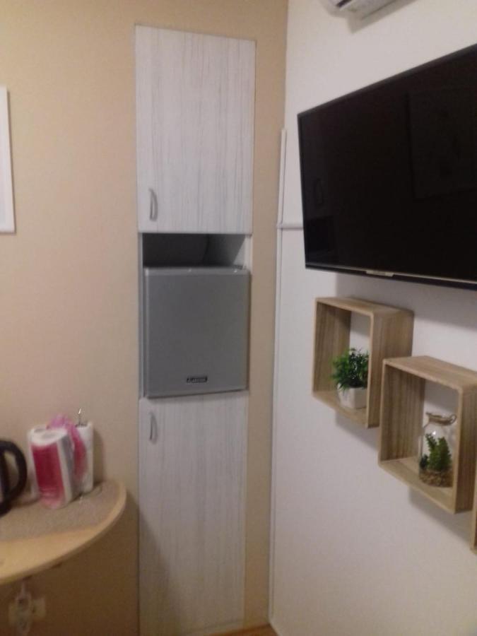 Apartment & Room Eni ザグレブ エクステリア 写真